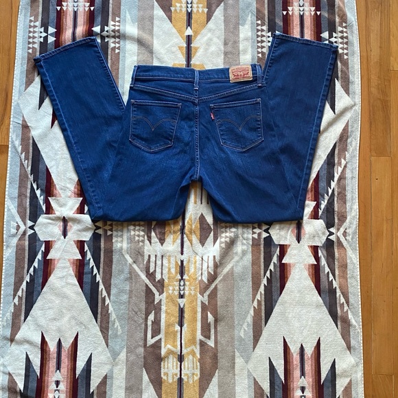 314 Shaping Straight Levi’s Jeans - 30 - Picture 5 of 7